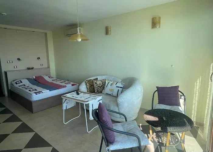 Beachfront 索佐波尔